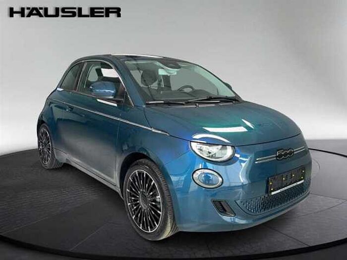 Fiat 500e Icon Rückfarkamera Navi Carplay Sitzheizung