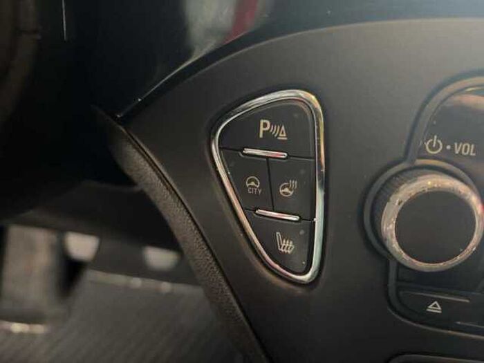 Opel Corsa Edition 1.2 Klimaanlage PDC hinten Sitzheizung