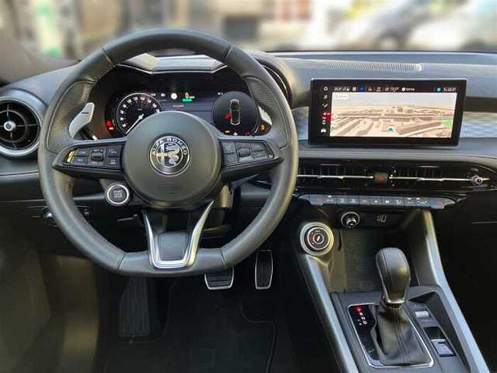 Alfa Romeo Tonale 1.5 T DCT Veloce LED ACC PDC Kamera Sitz+Lenkradheizung