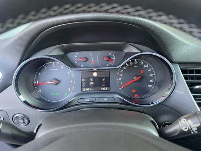 Opel Crossland X Ultim. 1.5D 110Ps Navi Alcantara LED PDC SHZ Carplay uvm.