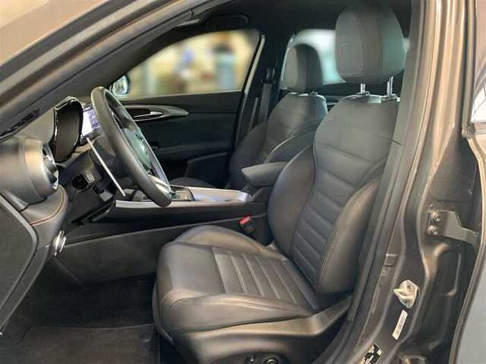 Alfa Romeo Tonale 1.5 T Veloce ACC Leder LED PDC Kamera Navi Harman/Kardon