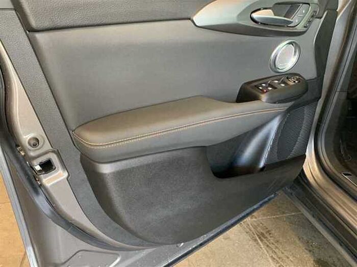 Alfa Romeo Tonale 1.5 T Veloce ACC Leder LED PDC Kamera Navi Harman/Kardon