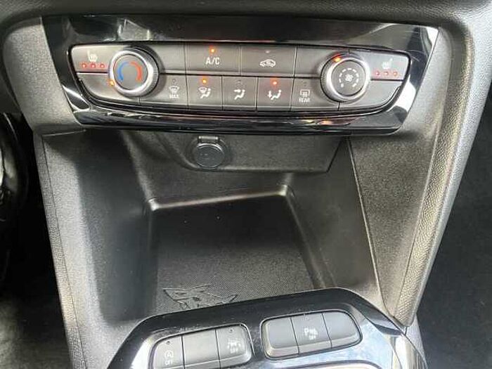 Opel Corsa 1.2 T Edition Sitzheizung PDC Bluetooth Tempomat