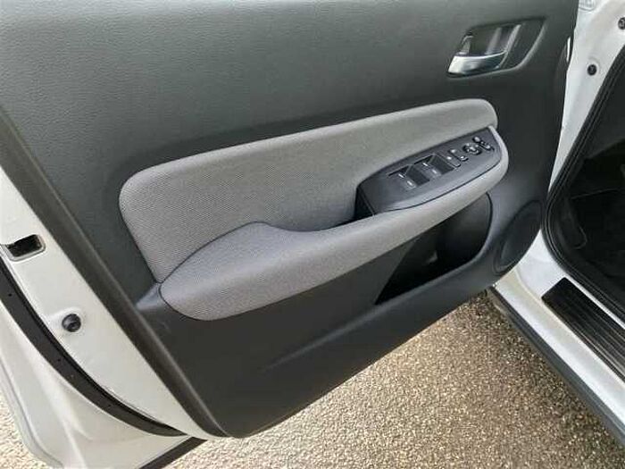 Honda Jazz 1.5 Hybrid Crosstar Exec. Navi LED ACC Kamera Sitzheizung