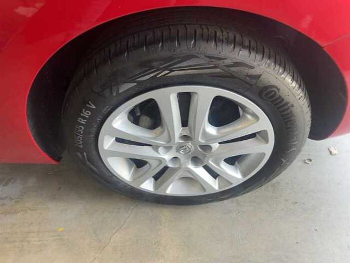 Opel Astra ST Business Edition AHK PDC LED SHZ Temopmat uvm.