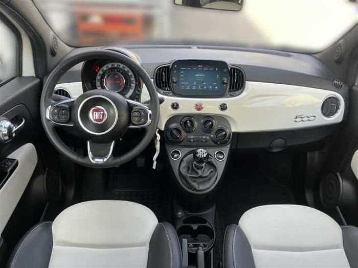 Fiat 500 1.0 Hybrid Dolcevita PDC Glasdach CarPlay Tempomat