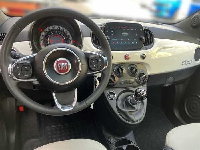 Fiat 500 1.0 Hybrid Dolcevita PDC Glasdach CarPlay Tempomat