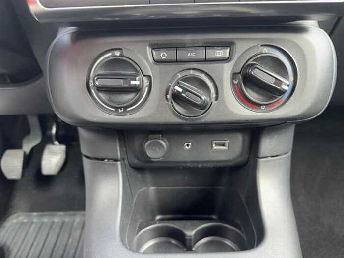 Citroen C3 1.2 PureTech Feel Klima, Alufelgen & Bluetooth