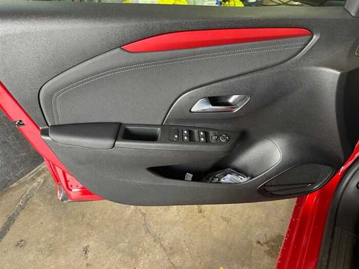 Opel Corsa 'YES' Multimedia CarPlay Sitzheiz. PDC