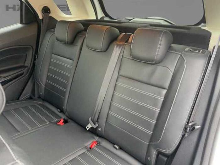 Ford Focus Automatik *Navi* *Rückfahkamera* *Klimaautomatik* *Abblendautomatik*