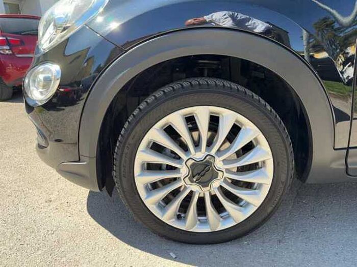 Fiat 500X 1.4 MultiAir Lounge Navi*PDC hinten*Sitz-u.Lenkradheizung*Isofix*Bluetoot