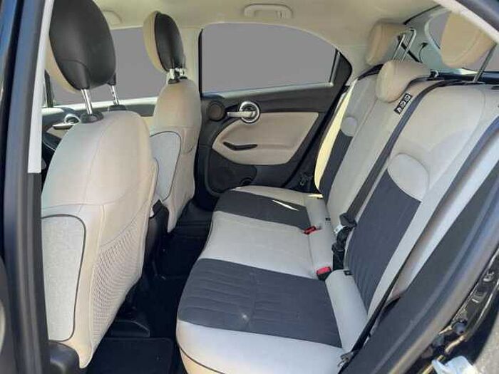 Fiat 500X 1.4 MultiAir Lounge Navi*PDC hinten*Sitz-u.Lenkradheizung*Isofix*Bluetoot