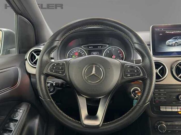 Mercedes-Benz B 200 CDI*Urban*Navi*PDC*LED*SHZ*