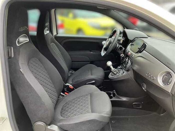 Abarth 595 1.4 T Navi PDC Klimaautomatik CarPlay