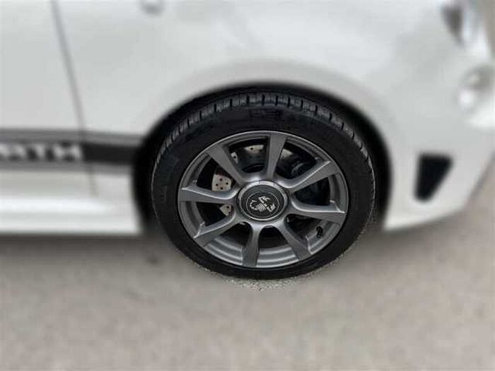 Abarth 595 1.4 T Navi PDC Klimaautomatik CarPlay