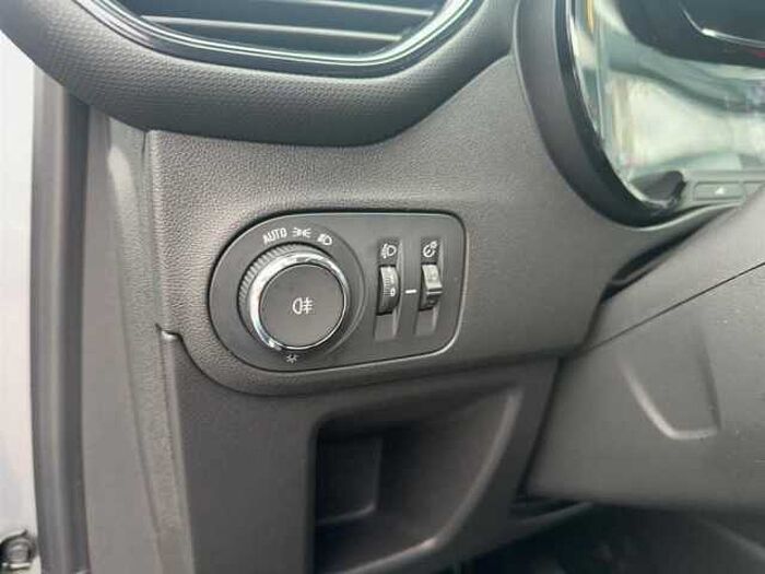 Opel Crossland X Edition 83Ps Kamera LED Feisprechanlage Klima Uvm.
