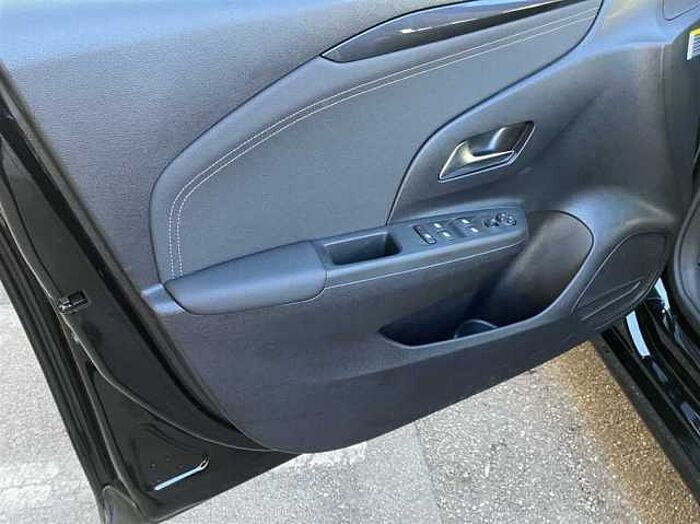 Opel Corsa 1.2 Turbo Elegance LED Navi PDC Kamera Sitz+Lenkradheizung