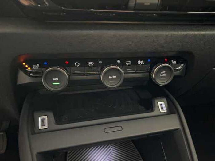 Citroen C4 1.2 PT 130 Shine Automatik Kamera LED PDC Navi