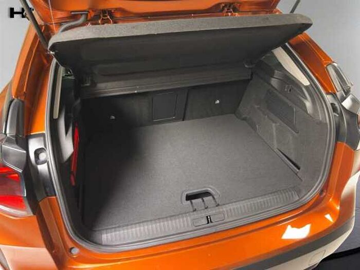 Citroen C4 1.2 PT 130 Shine Automatik Kamera LED PDC Navi