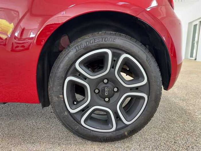 Fiat 500C Club*1.0*Klima*PDC*AppleCarPlay*
