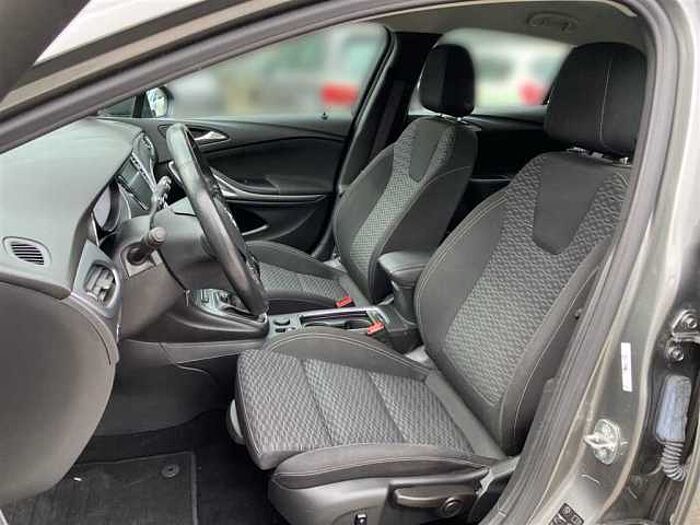Opel Astra 1.4T 120 Jahre AHK Navi Sitz+Lenkradheizung PDC