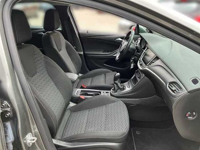 Opel Astra 1.4T 120 Jahre AHK Navi Sitz+Lenkradheizung PDC