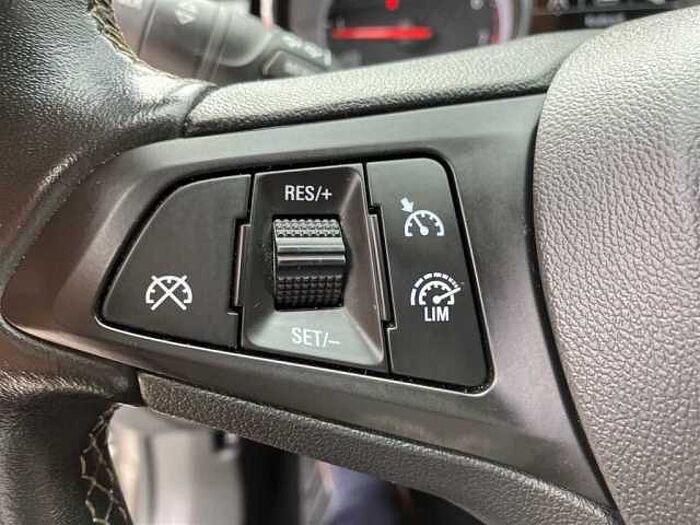 Opel Astra 1.4T 120 Jahre AHK Navi Sitz+Lenkradheizung PDC