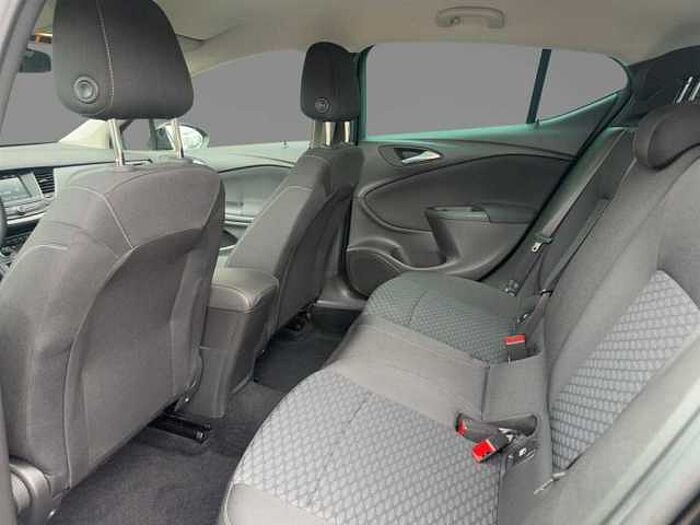 Opel Astra 1.2 Edition, Sitz+Lenkradheizung, PDC, Sicht-Paket, Tempomat, Isofix