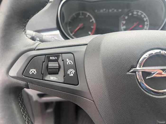 Opel Corsa Innovation*1.4*Klimaaut*PDC*SHz*LHZ*