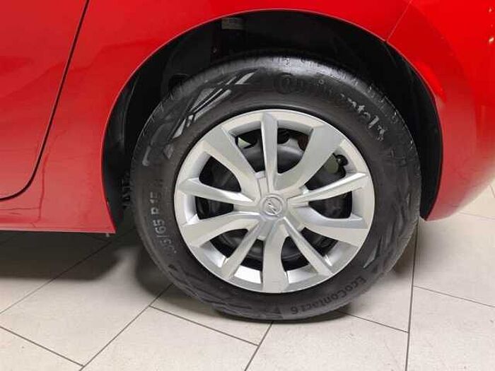 Opel Corsa Edition 1.2 Navi Rückfahrkamera Winterpaket