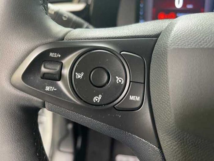 Opel Corsa GS 1.2 Rückfahrkamera PDC Klimaautomatik LED Navi