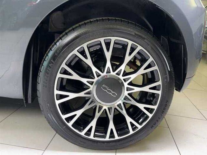 Fiat 500 DolceVita 1.0 Klimaautomatik Panoramadach Tempomat