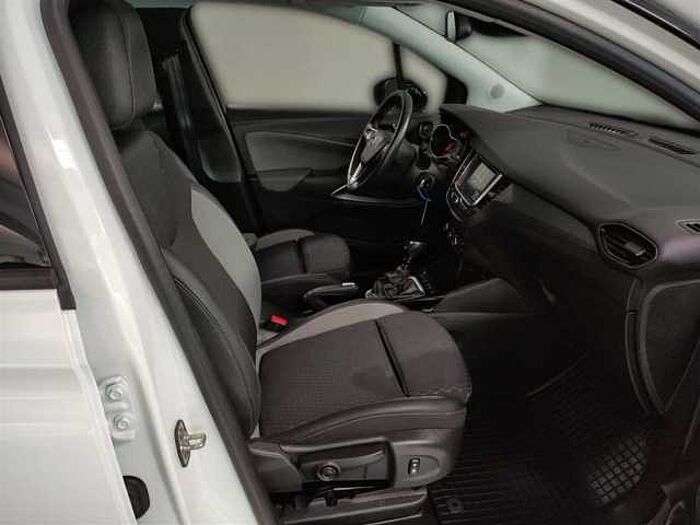 Opel Crossland X 1.2 INNOVATION Panoramadach Sitzheizung Parksensoren Klimaautom.