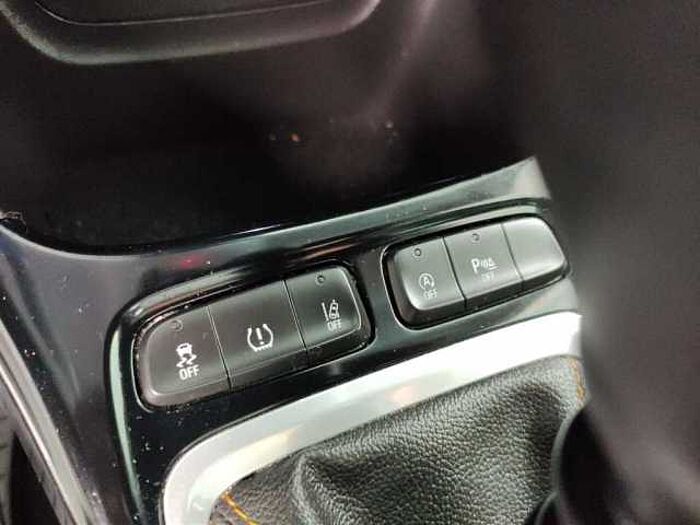 Opel Crossland X 1.2 INNOVATION Panoramadach Sitzheizung Parksensoren Klimaautom.