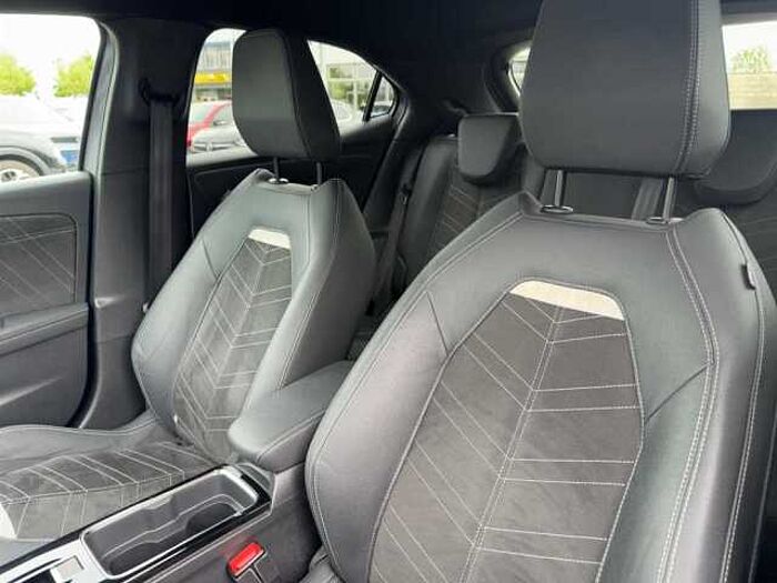 Opel Mokka ULTIMATE Kamera, Sitzheizung, Parksensoren, Voll-LED-Scheinwerfer