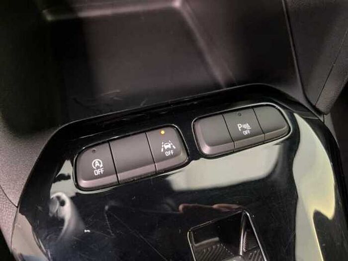 Opel Corsa 1.2 Ultimate Automatik Kamera Navi Panoramadach