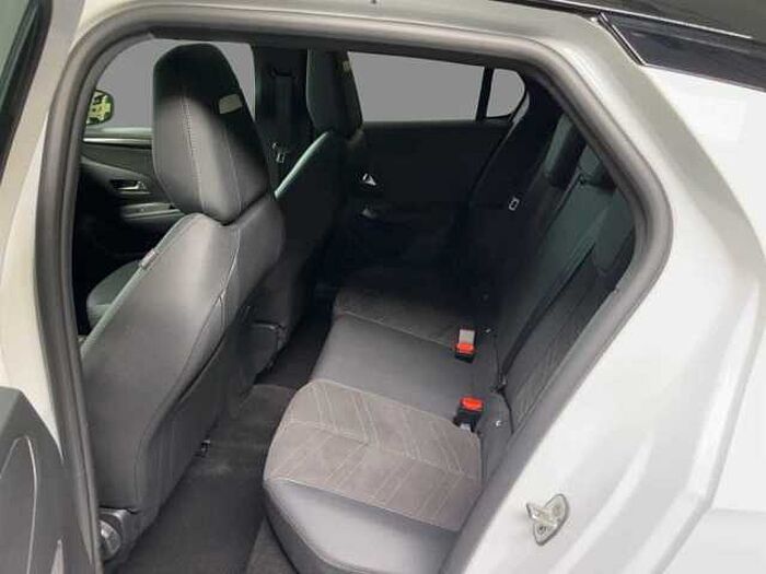 Opel Corsa 1.2 Ultimate Automatik Kamera Navi Panoramadach