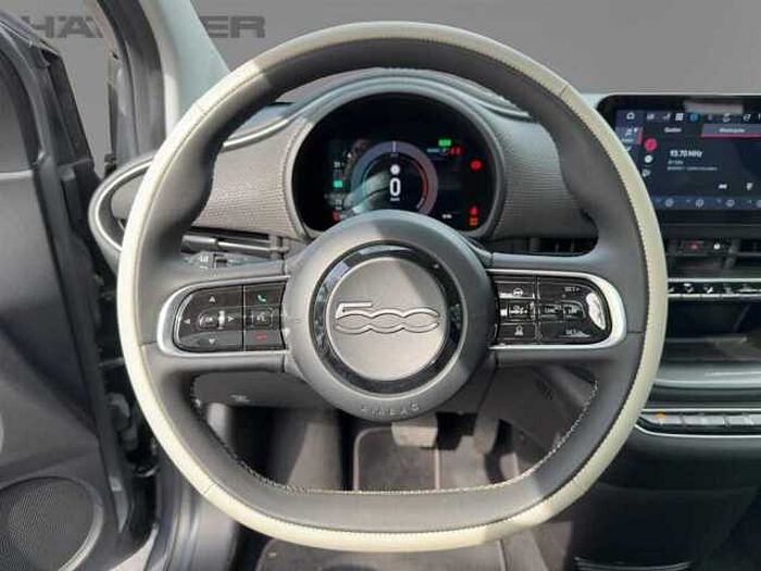 Fiat 500 La Prima *PDC* *Rückfahrkamera* *Keyless-Go* *Torwinkel-Assistent* *Schiebed
