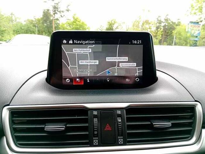 Mazda 3 Signature Head Up, Kamera, Navi, Sitzheizung,