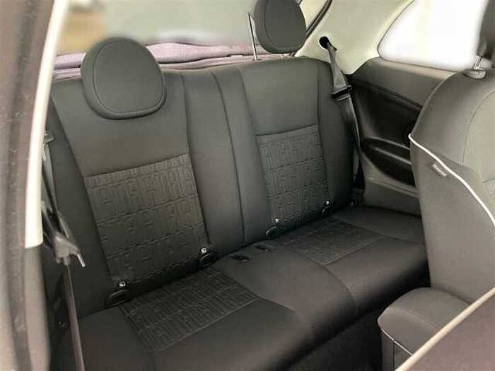 Fiat 500e 'Neuer 500' Navi, Parksensoren, CarPlay, Sitzheizung
