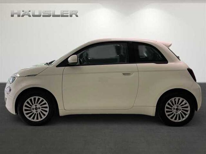 Fiat 500e 'Neuer 500' Navi, Parksensoren, CarPlay, Sitzheizung