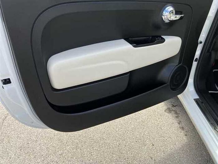 Fiat 500C 1.0 Hybrid Dolcevita Leder PDC Navi Klimaautomatik