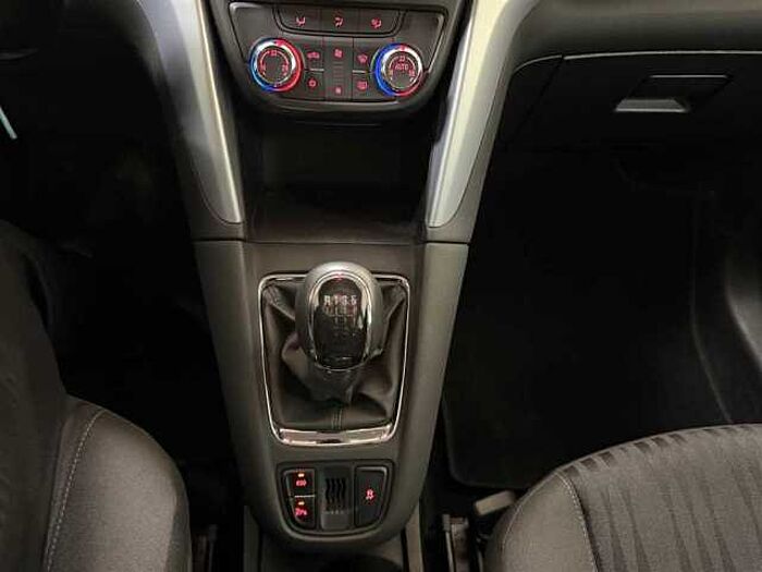 Opel Zafira Edition/1.4/Klimaaut. /Navi/PDC/Kamera/7 Sitzer