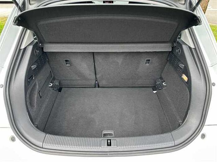 Audi A1 1.0 TFSI Sportback*Sport*Xenon*Navi*PDC