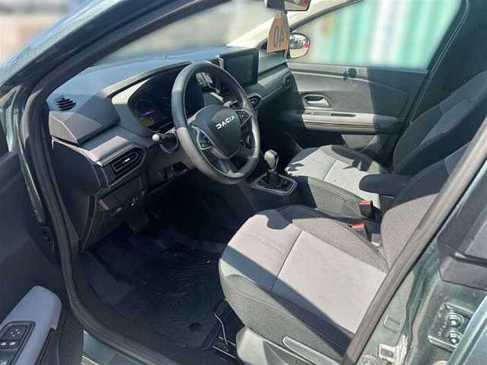 Dacia Jogger Extrema Hybrid Kamera LED PDC SHZ Carplay uvm.