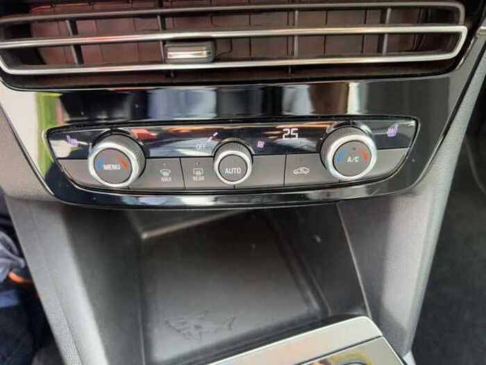 Opel Mokka Elegance 130Ps Aut. Navi Kamera LED PDC SHZ Carplay uvm.