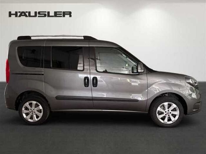 Fiat Doblo 1.4T/Klimaaut. /PDC/SHZ/5 Sitze
