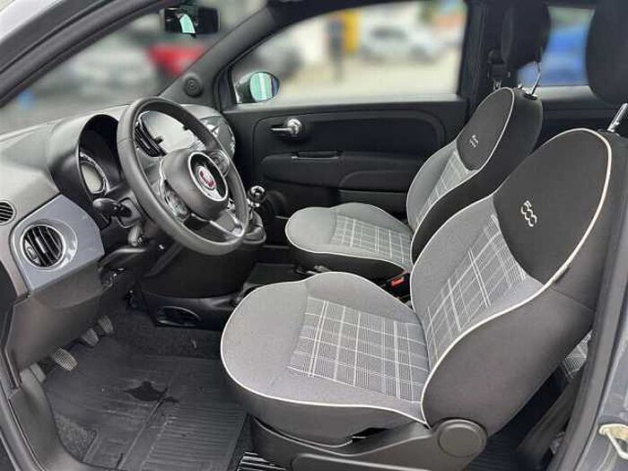 Fiat 500 Lounge 1.0 Hybrid GSE PDC Tempomat Klima Carplay uvm.