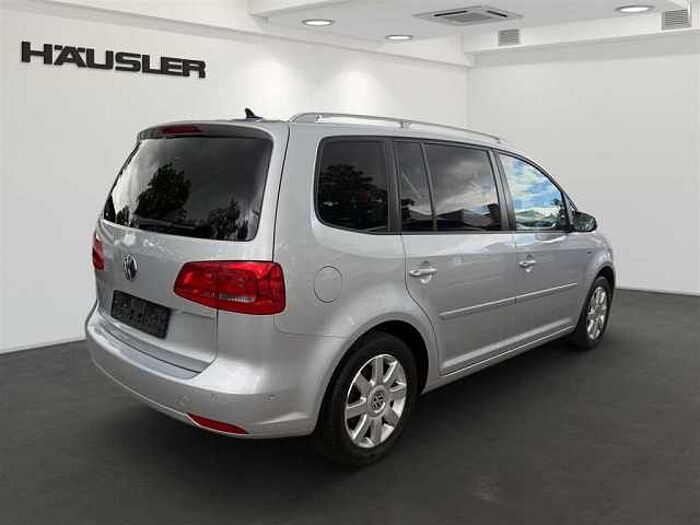 Volkswagen Touran 1.6 TDI *Navi* *PDC* *SHZ* *Klimaanlage* *Tempomat* *Berganfahr-Assistent
