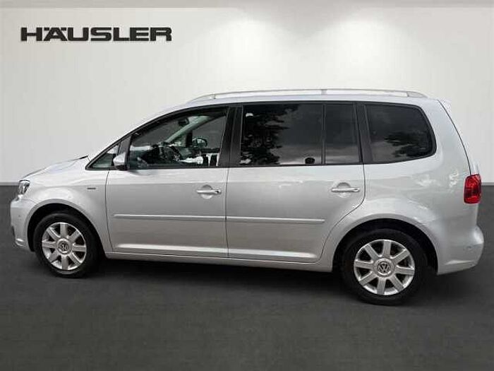 Volkswagen Touran 1.6 TDI *Navi* *PDC* *SHZ* *Klimaanlage* *Tempomat* *Berganfahr-Assistent